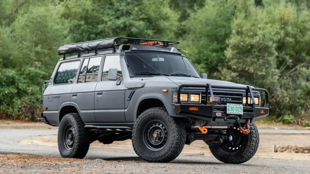 1988 Toyota Land Cruiser FJ62 with LS3 V8 Up for Auction on Bring a Trailer