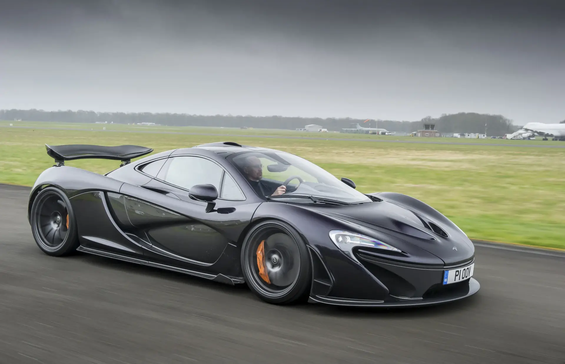 The World's Fastest Sports Cars, Based on Quarter-Mile Times