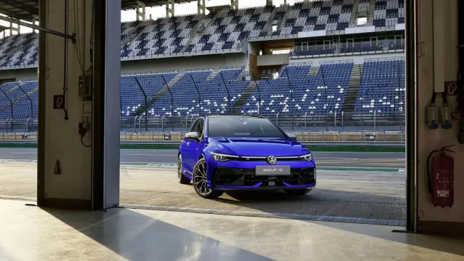 2025 Volkswagen Golf R: More Power, Bold Styling & New Tech