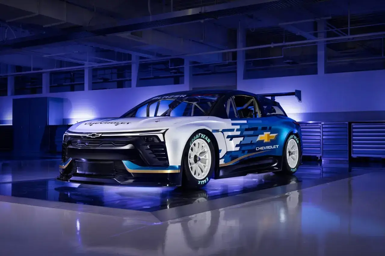 Chevy blazer ev nascar prototype 1 1