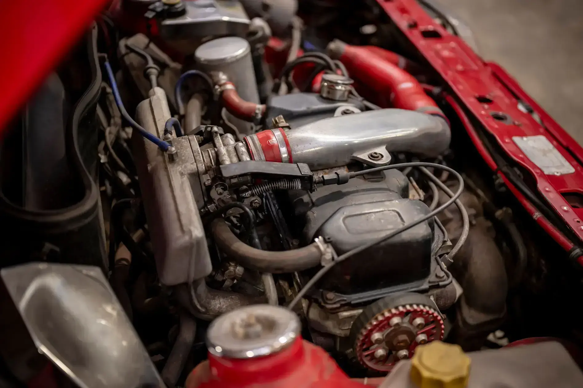 Ford escort rs turbo engine bay