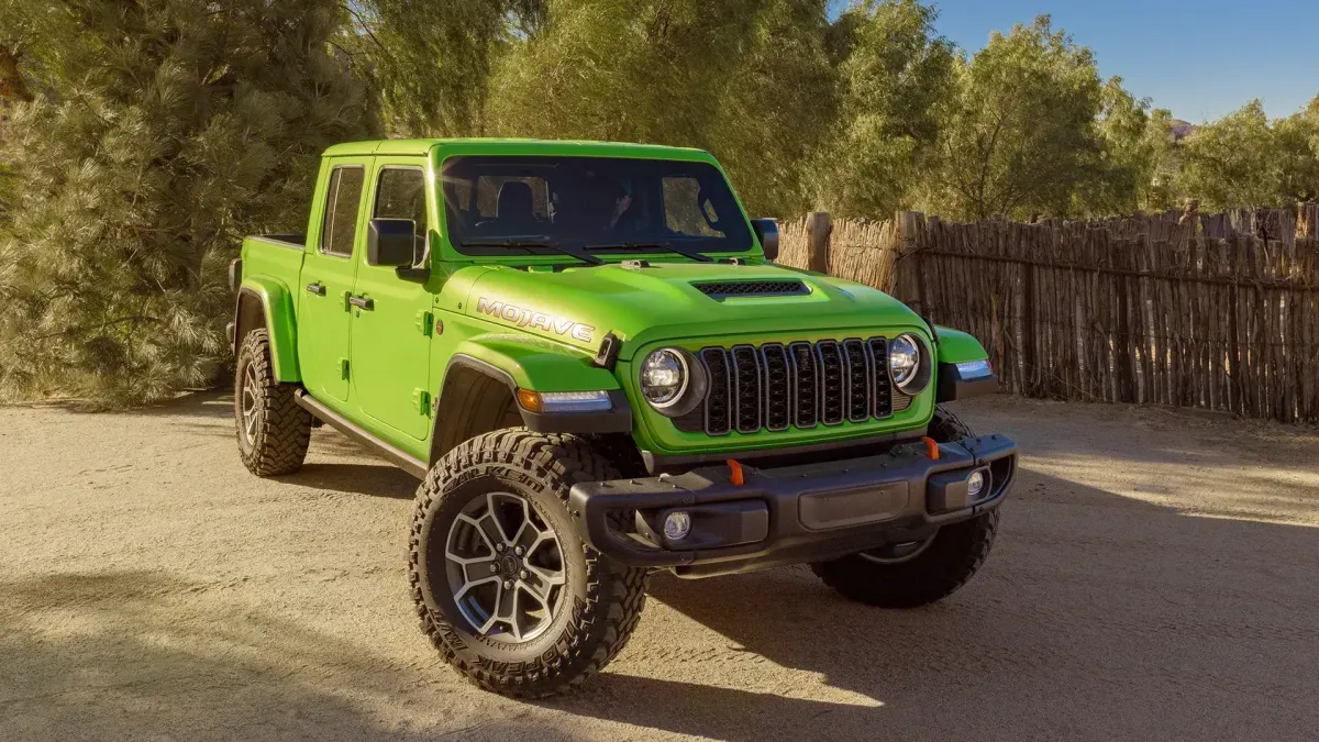 2025 Jeep Wrangler & Gladiator Get Mojito! Green Paint Option