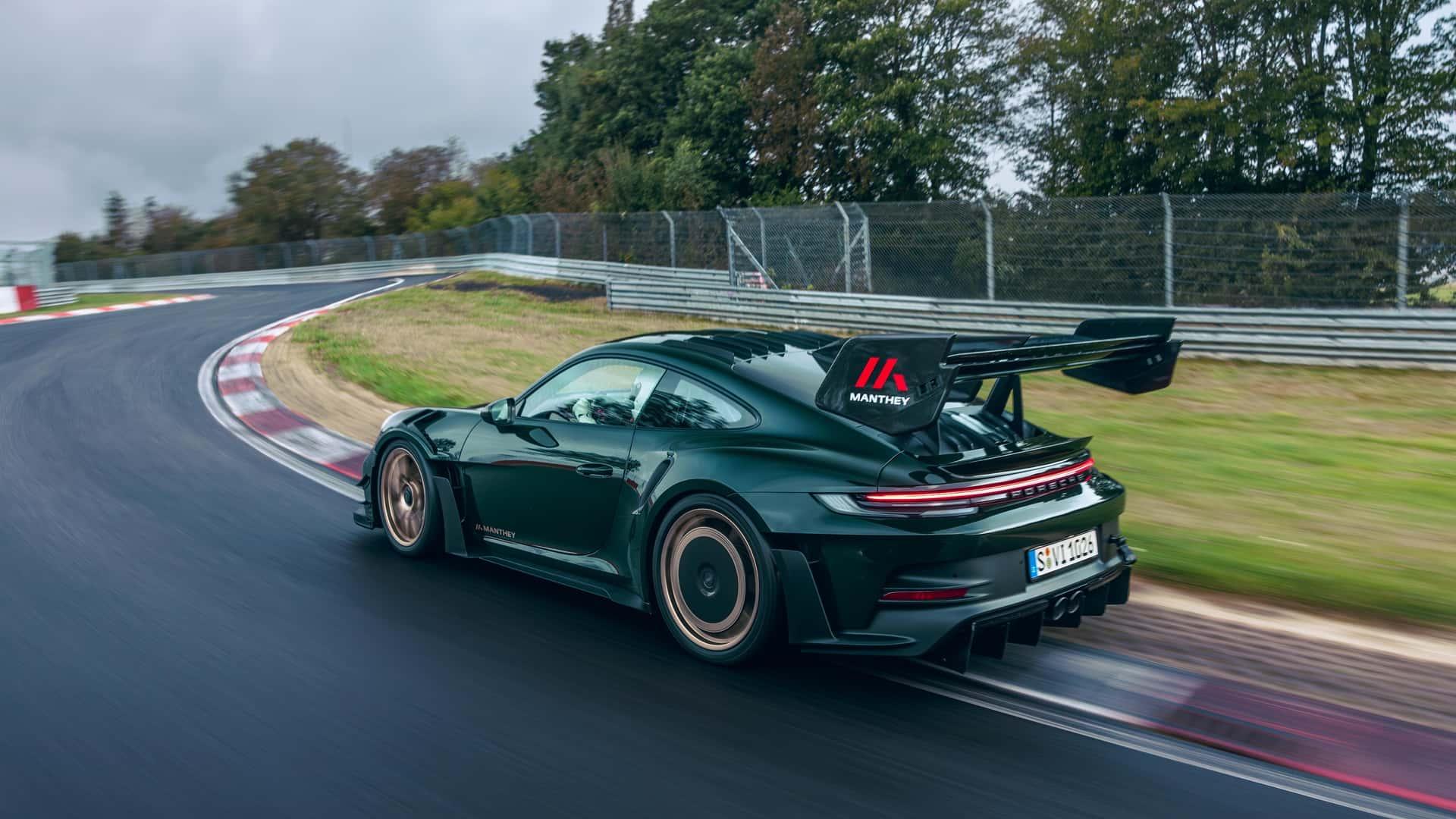 Manthey porsche 911 gt3 rs 12