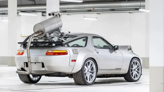 How a Modified Porsche 928 Pioneered Noise Reduction in Modern Cars