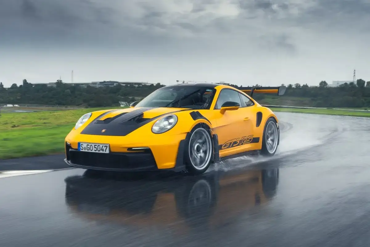 Porsche 911 gt3 rs michelin ps5s