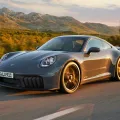Porsche unveils hybrid 911