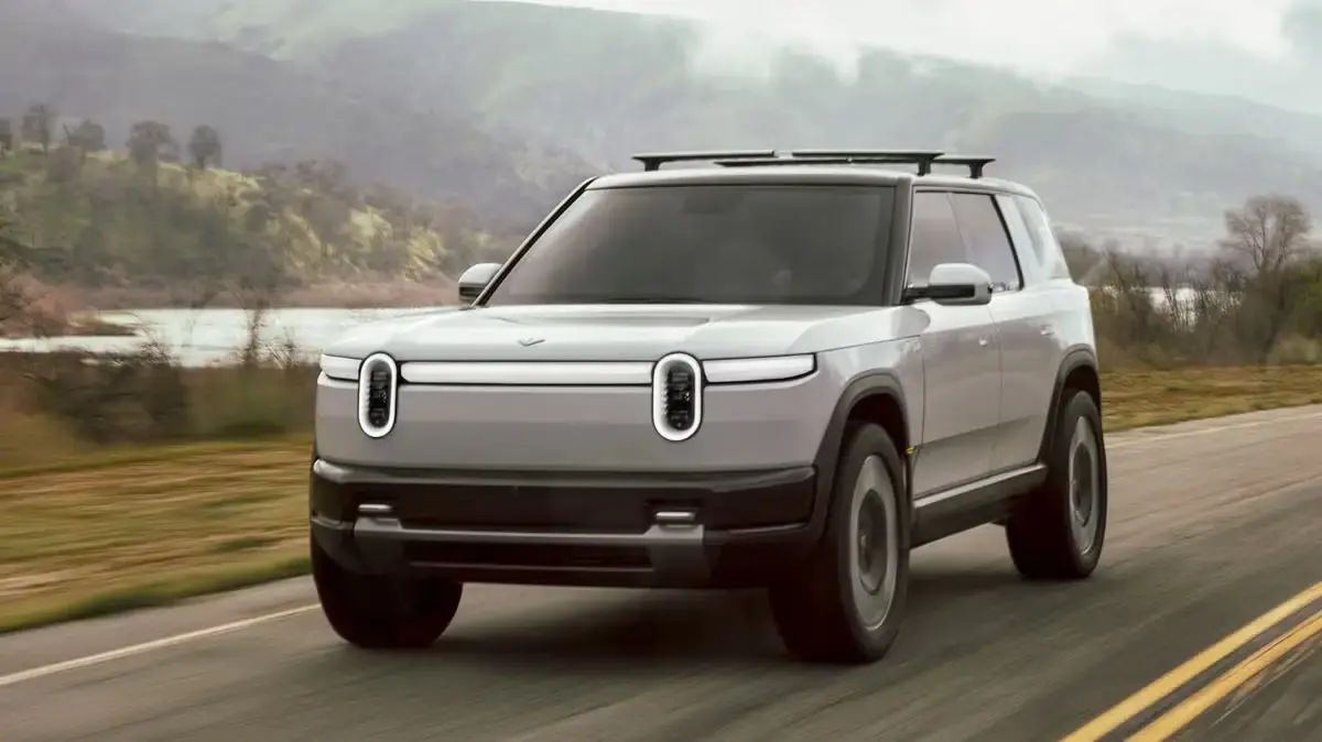 Rivian r2 series 2025